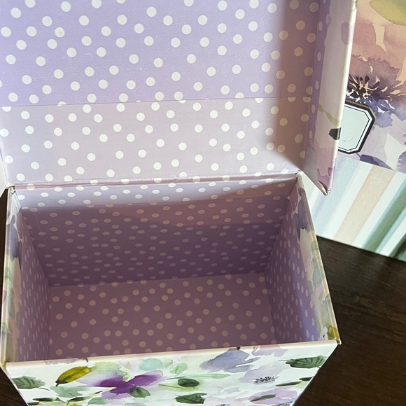 Storage Box Set with Butterfly Design - Picture 3 of 5